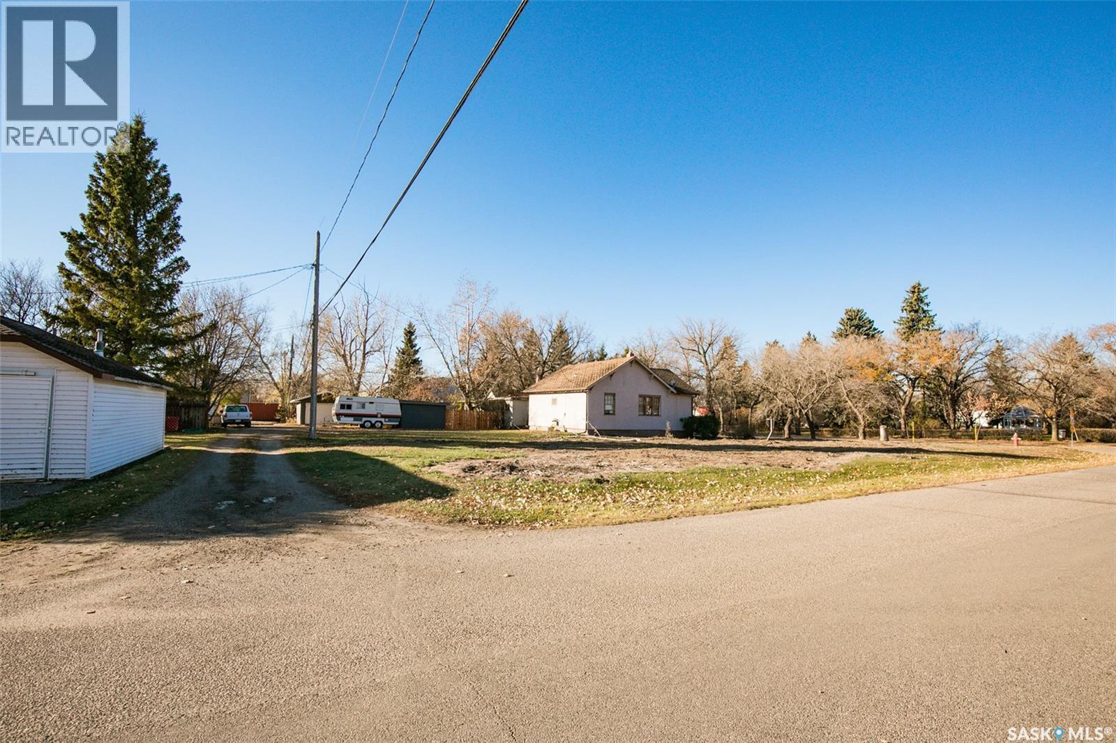 204 Chipman Street, Luseland, SK