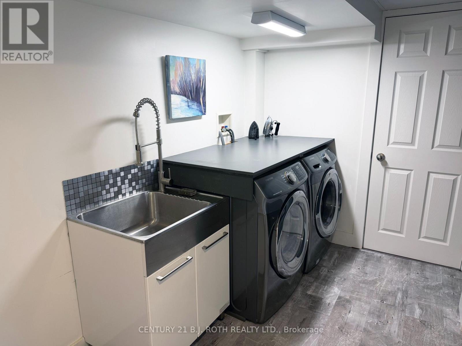 Laundry - 8101 Kings River Road, Ramara, ON - Indoor Photo Showing Laundry Room