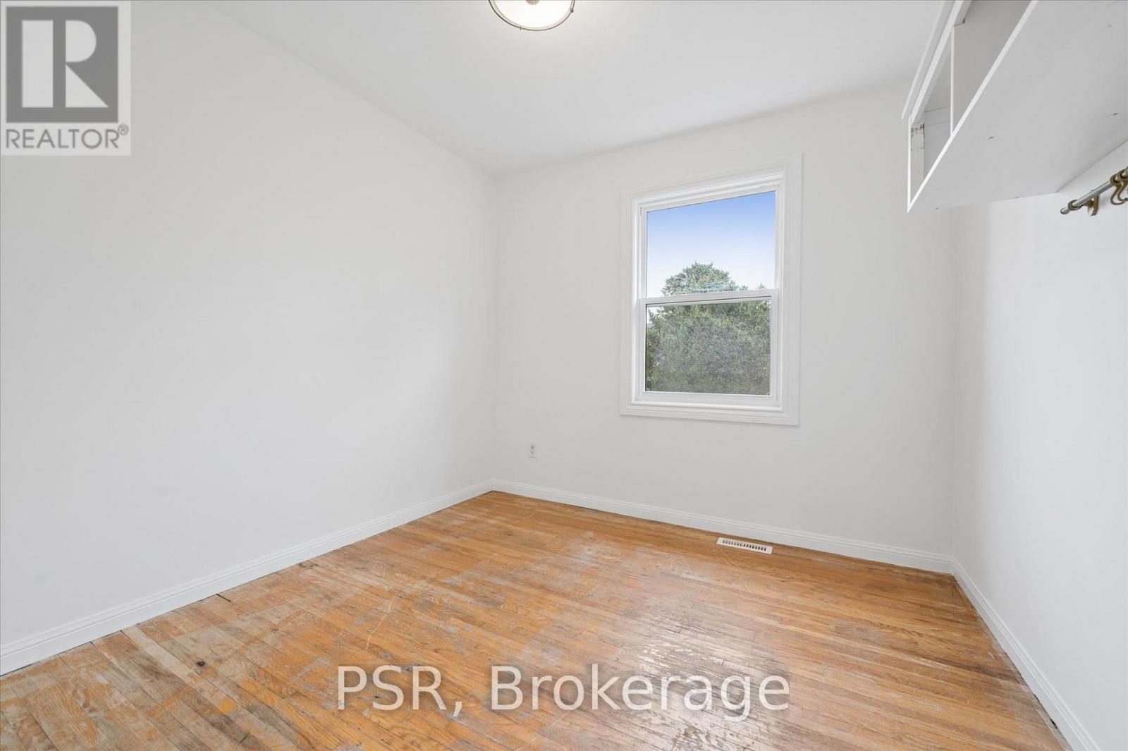 25 Queenston Drive, Kitchener, ON - Indoor Photo Showing Other Room