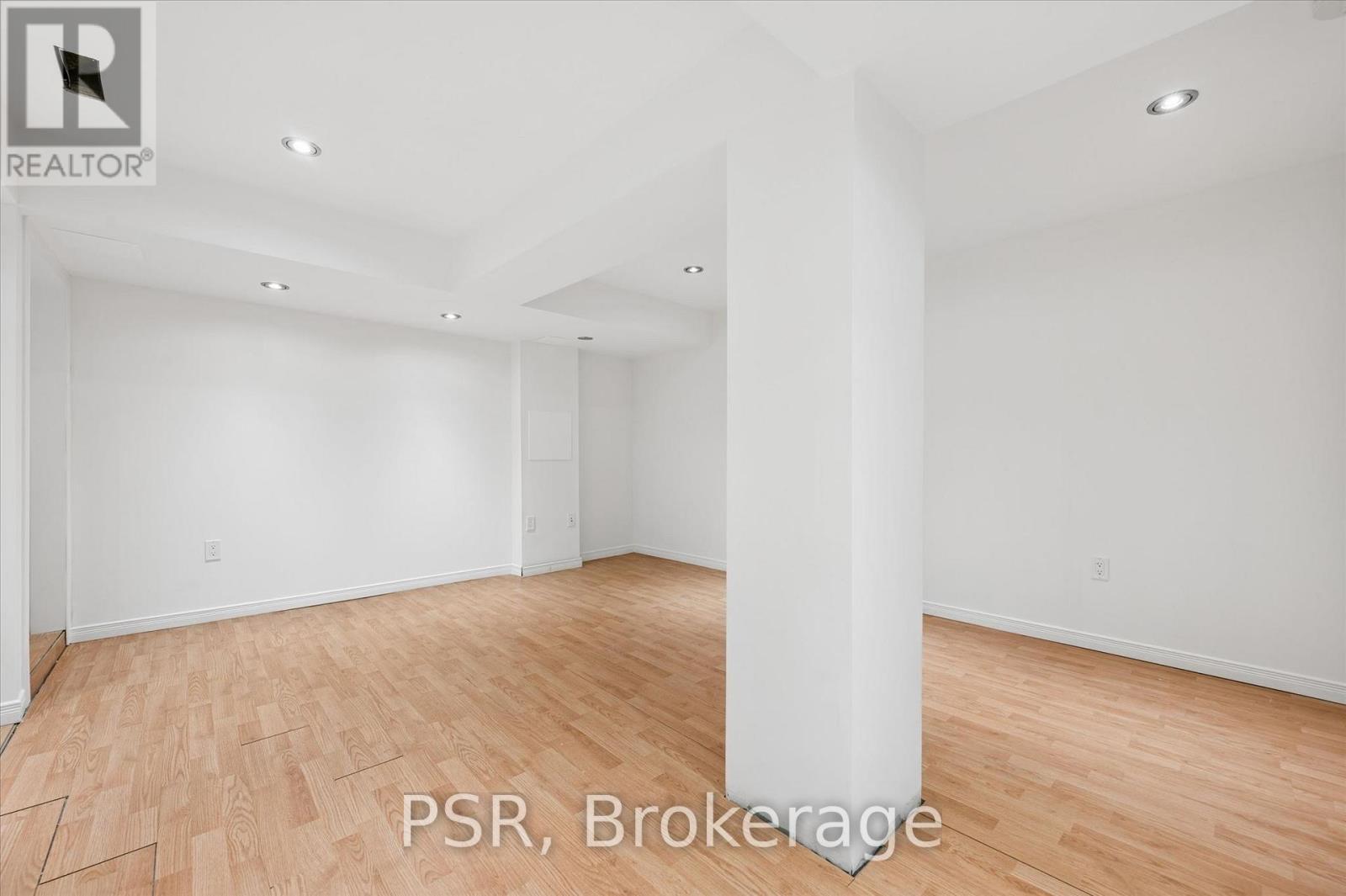 25 Queenston Drive, Kitchener, ON - Indoor Photo Showing Other Room