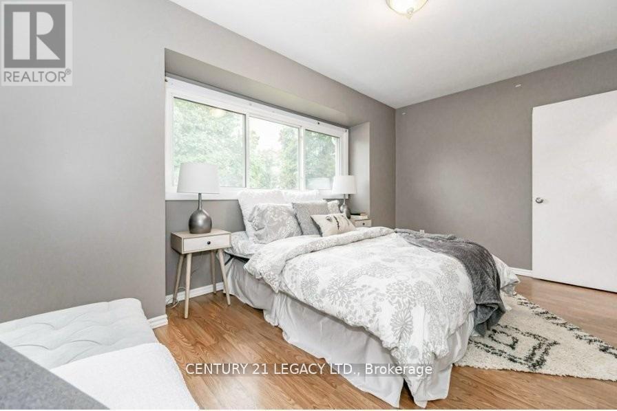 224 River Road E, Kitchener, ON - Indoor Photo Showing Bedroom