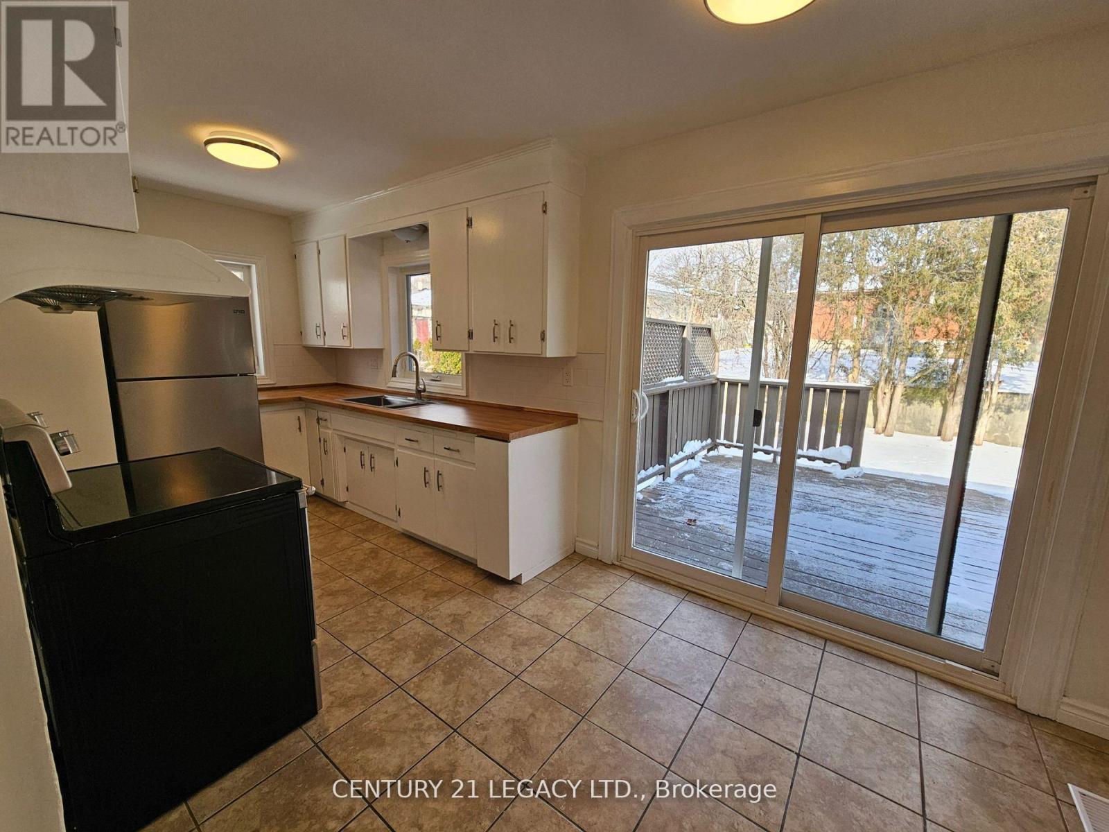 224 River Road E, Kitchener, ON - Indoor