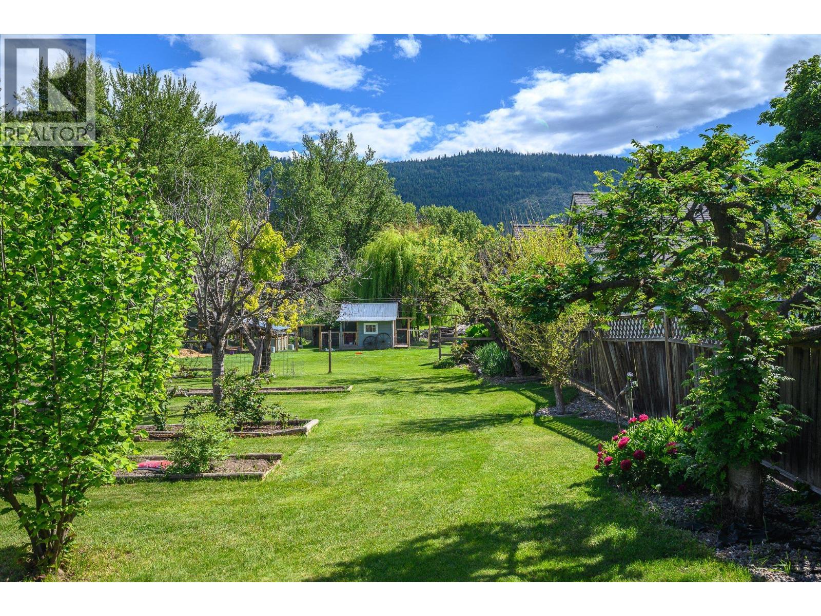 6934 Highway 6, Coldstream, BC - Outdoor