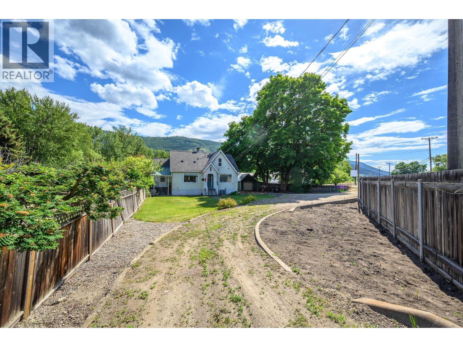 6934 Highway 6, Coldstream, BC - Outdoor