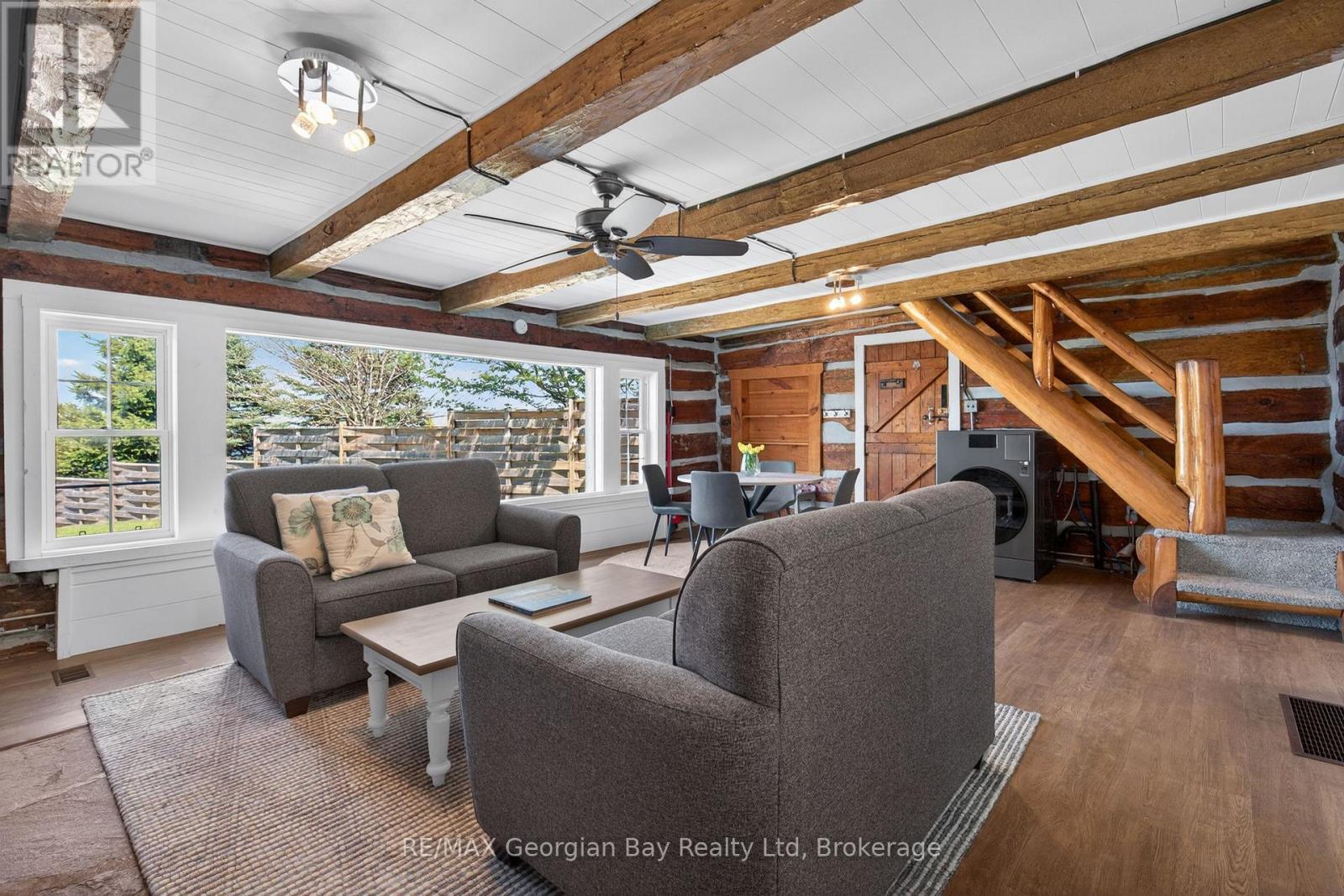 83 Beach Road, Tiny, ON - Indoor