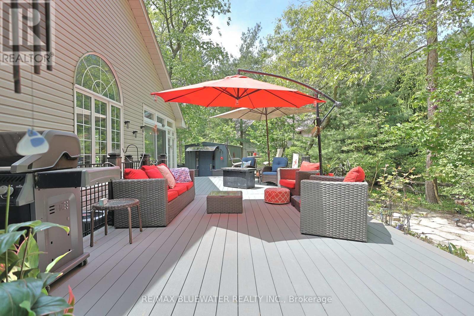10419 Pinetree Drive, Lambton Shores (Grand Bend), ON - Outdoor With Deck Patio Veranda