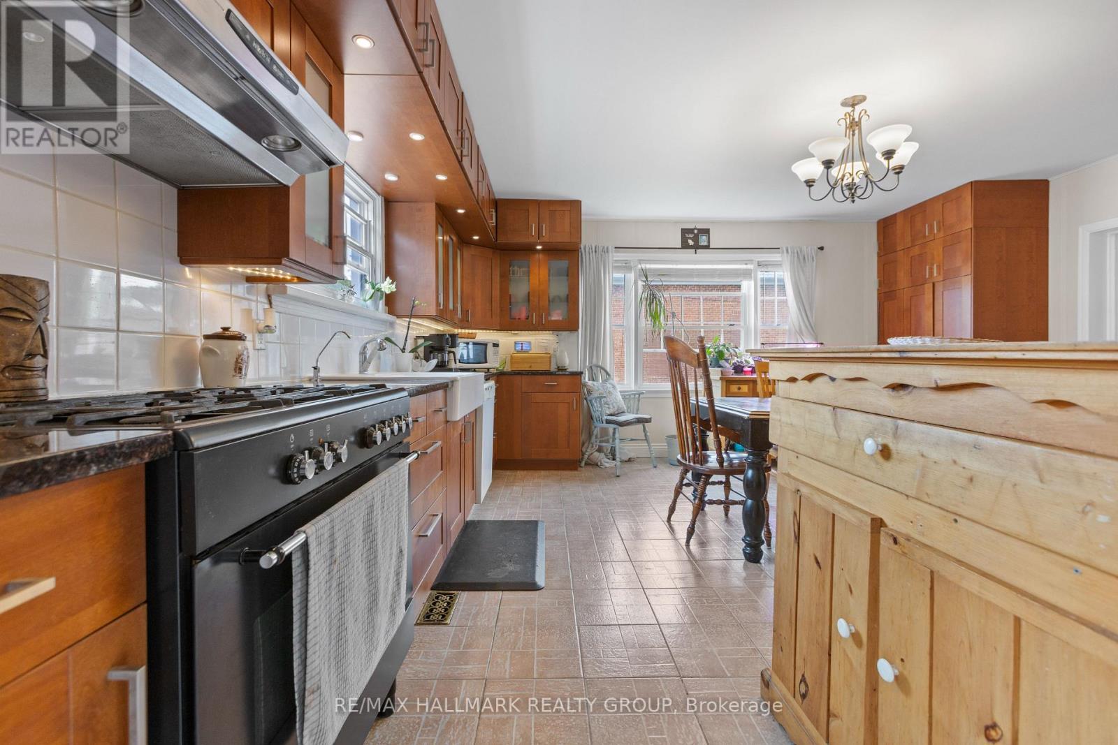 1127 Labrosse Road E, Hawkesbury, ON - Indoor Photo Showing Kitchen