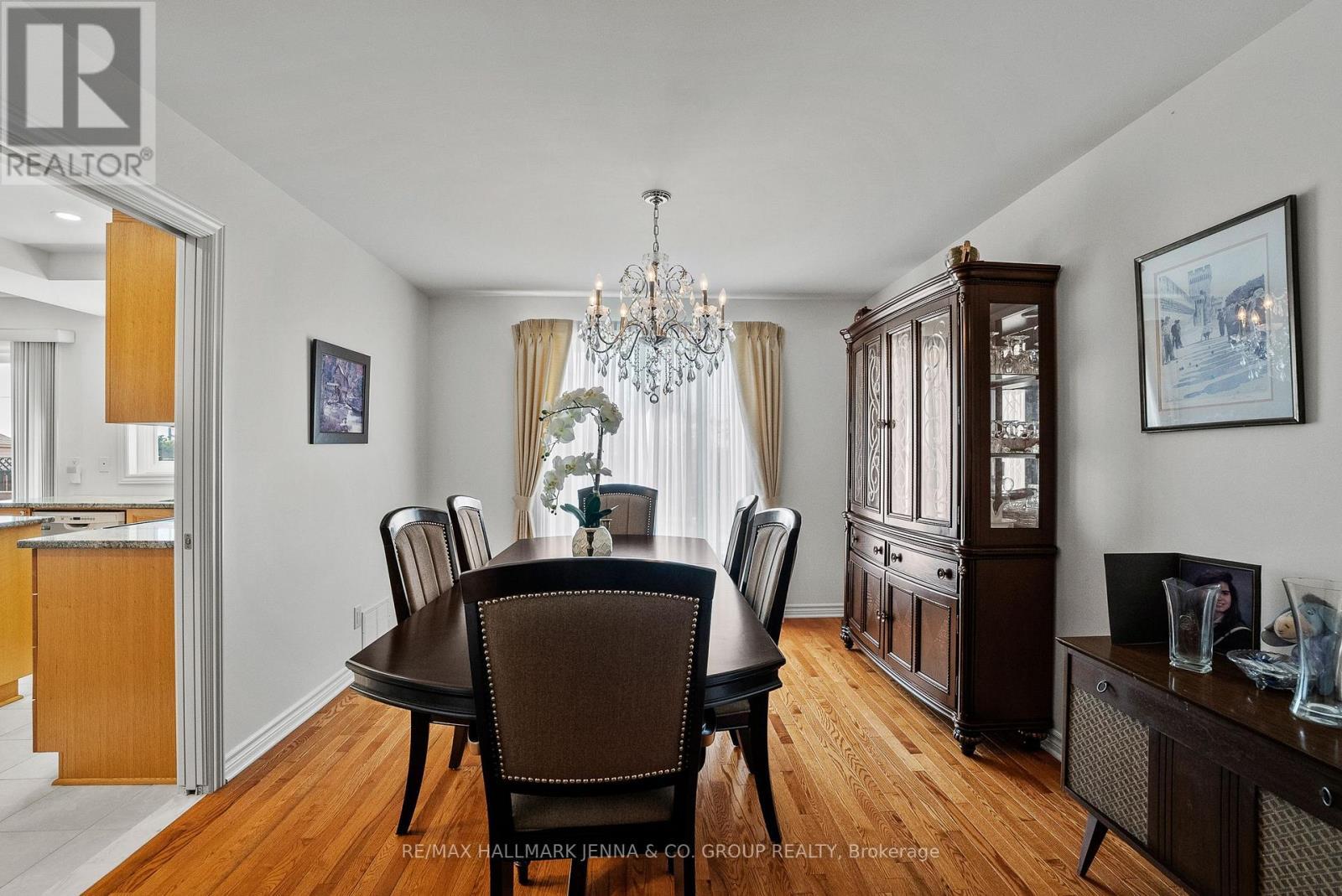 43 Elke Drive, Ottawa, ON - Indoor Photo Showing Dining Room