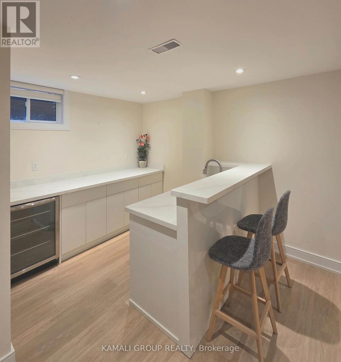 169 Charlton Boulevard, Toronto, ON - Indoor