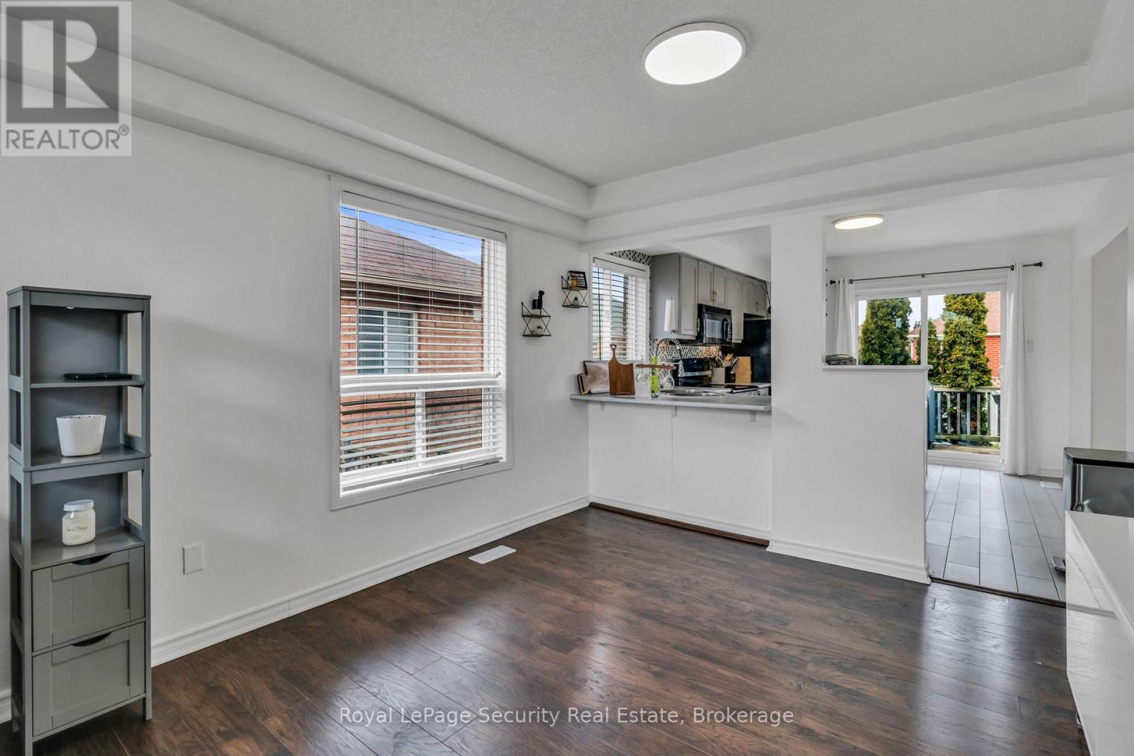 1280 Forest Street, Innisfil, ON - Indoor