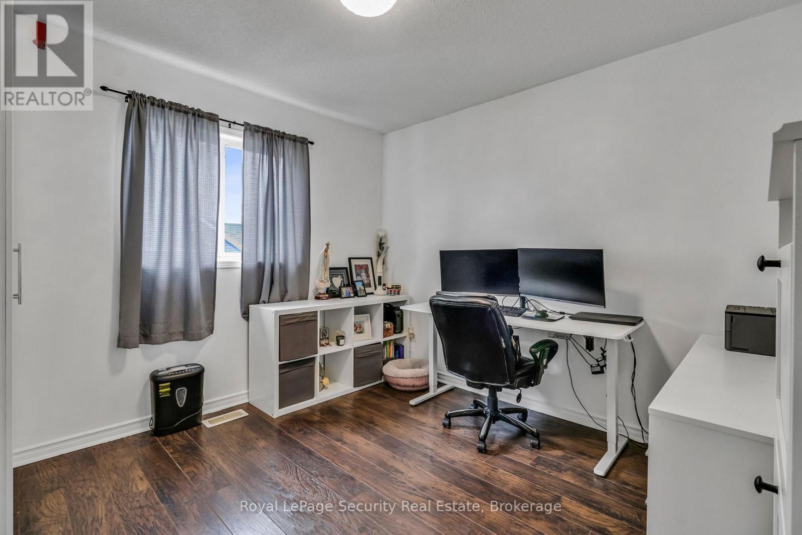 1280 Forest Street, Innisfil, ON - Indoor Photo Showing Office