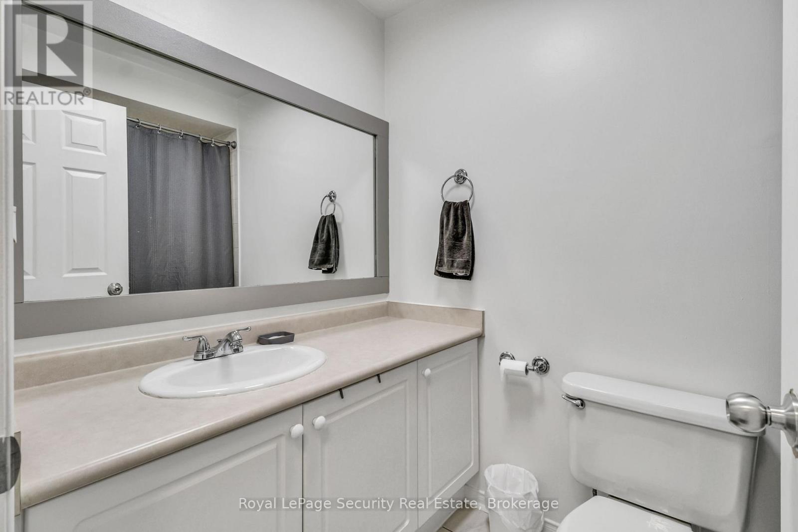 1280 Forest Street, Innisfil, ON - Indoor Photo Showing Bathroom