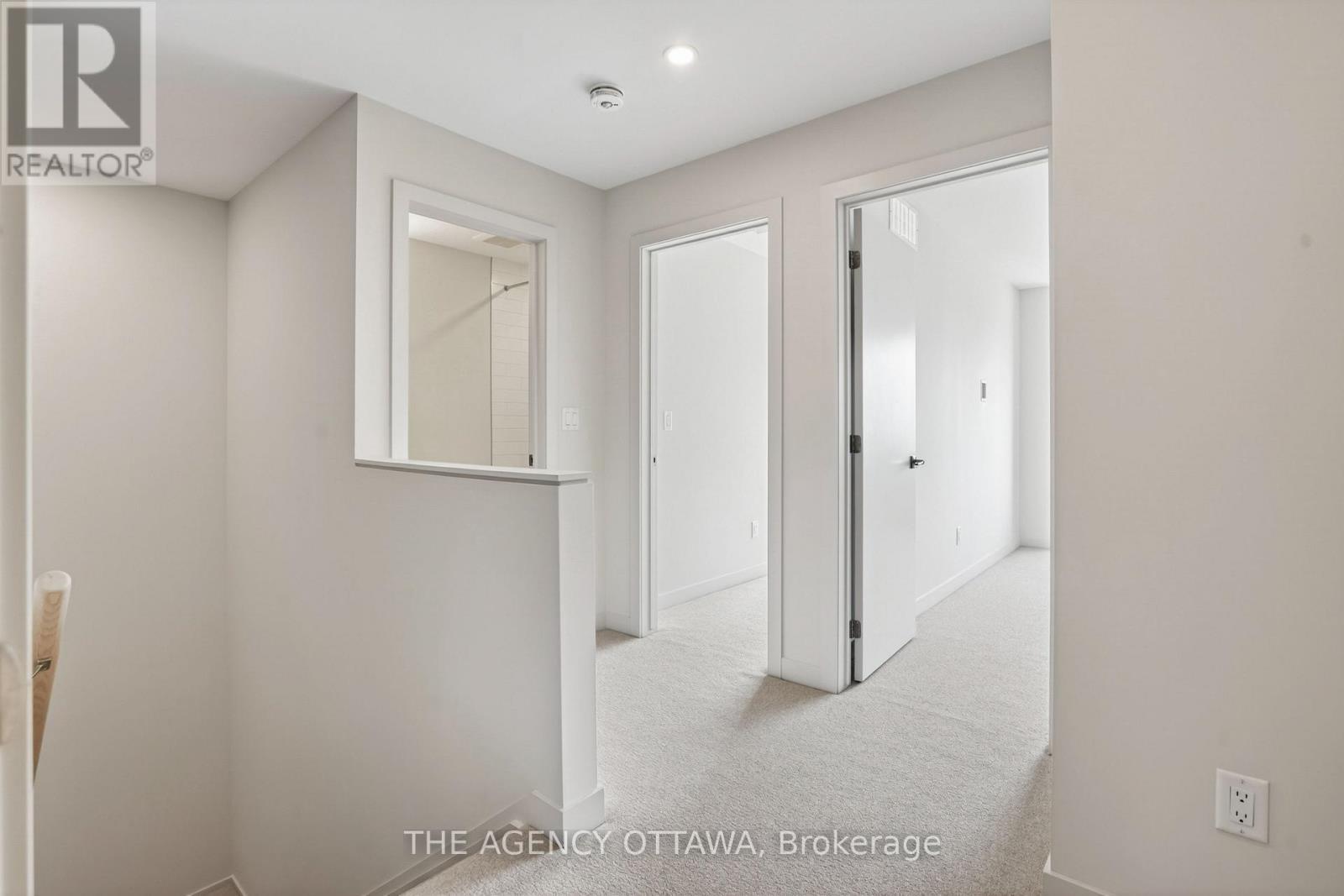 3061 Showcase Crescent, Ottawa, ON - Indoor Photo Showing Other Room