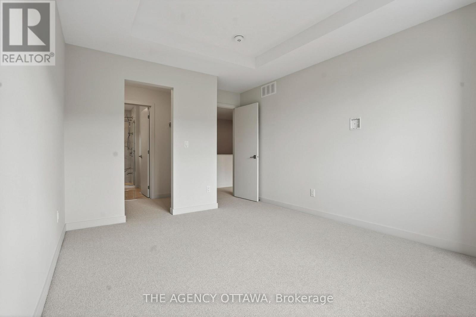 3061 Showcase Crescent, Ottawa, ON - Indoor Photo Showing Other Room
