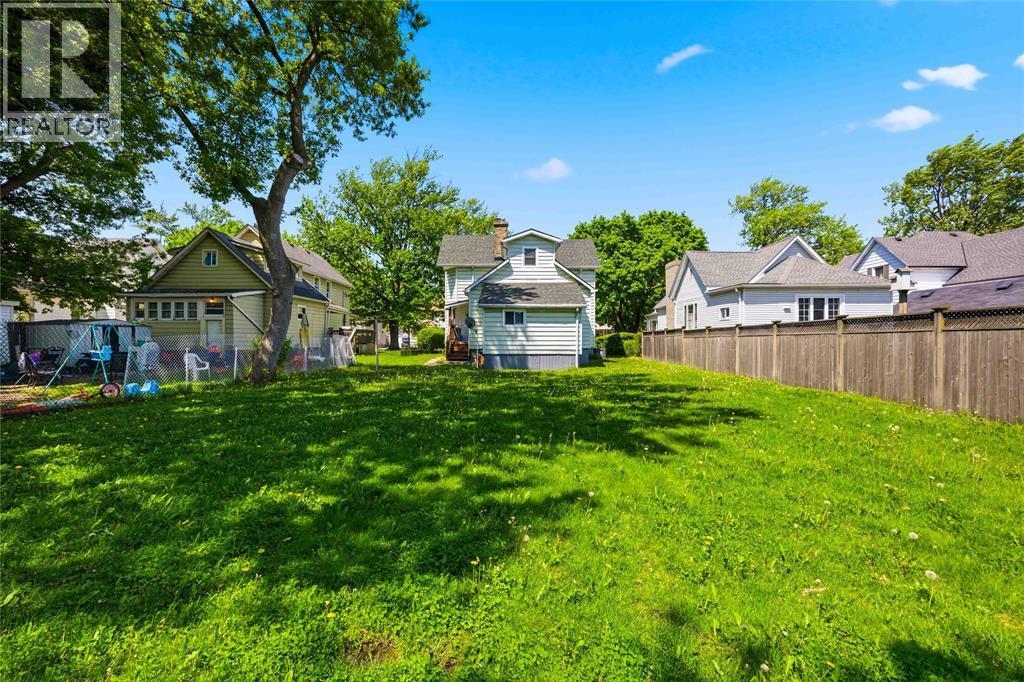 394 Palmerston Street South, Sarnia, ON - Outdoor
