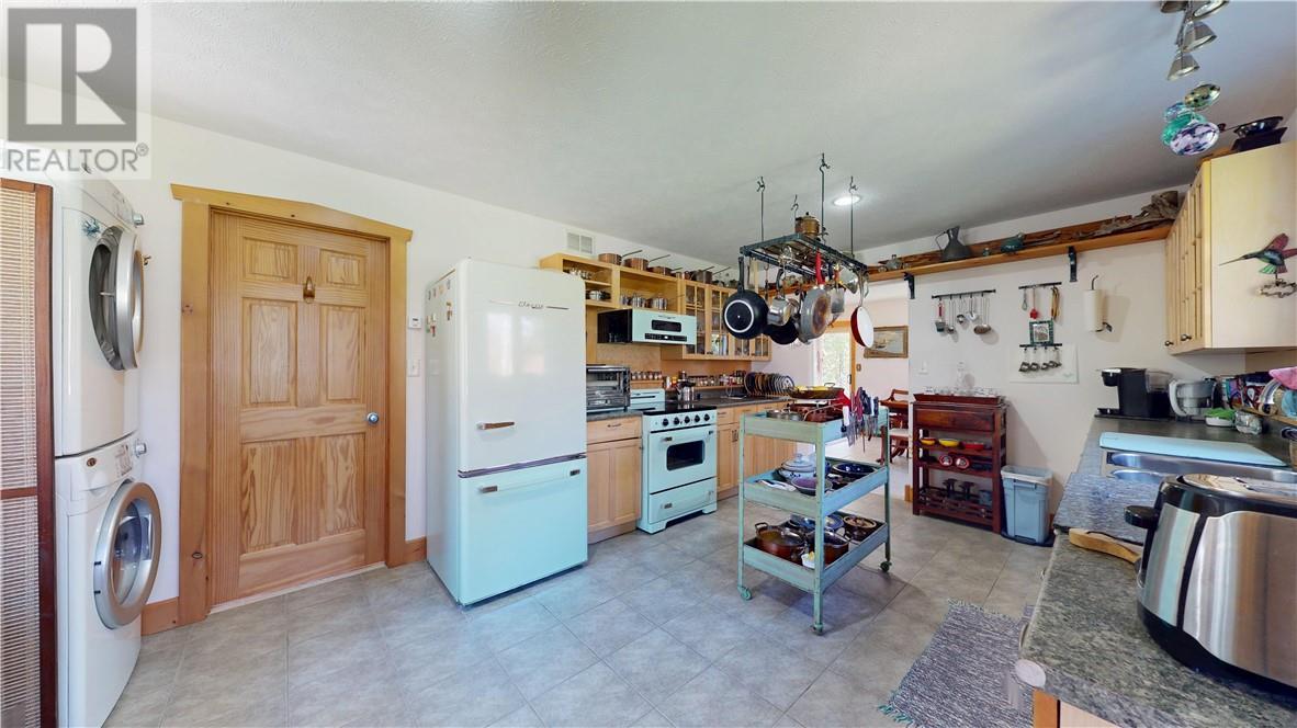 80 Steven Street, Gore Bay, ON - Indoor