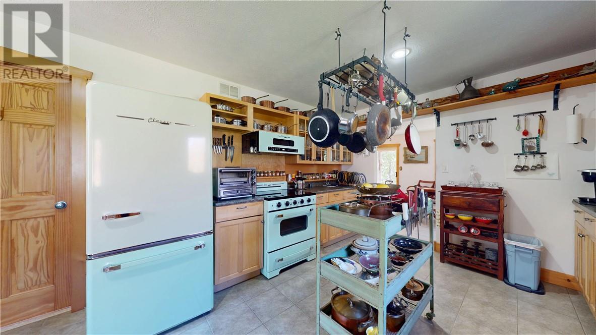 80 Steven Street, Gore Bay, ON - Indoor Photo Showing Kitchen