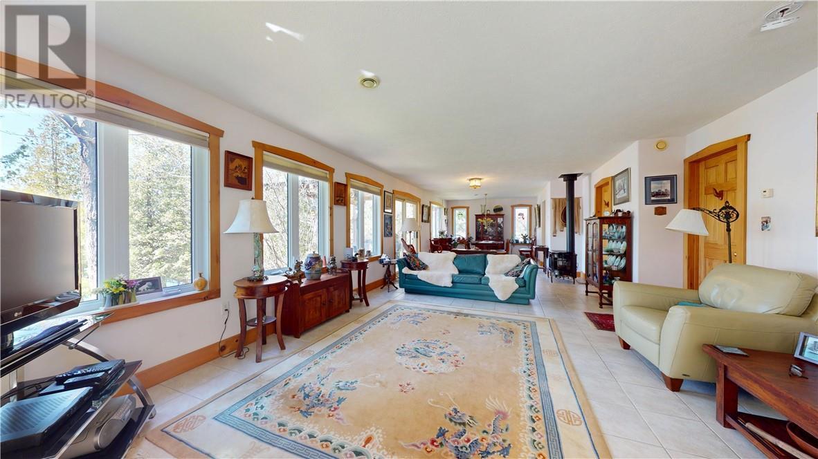 80 Steven Street, Gore Bay, ON - Indoor