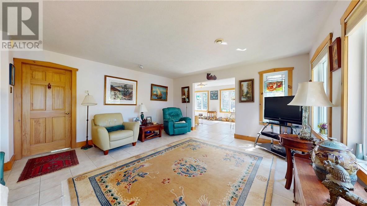 80 Steven Street, Gore Bay, ON - Indoor