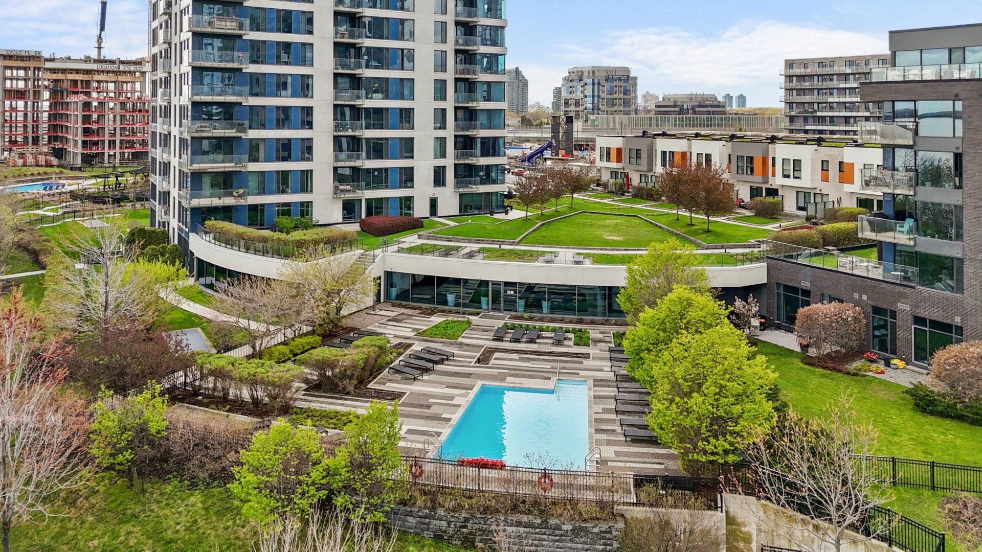 Piscine - 202-299 Rue De La Rotonde, Montréal (Verdun/Île-Des-Soeurs), QC - Outdoor