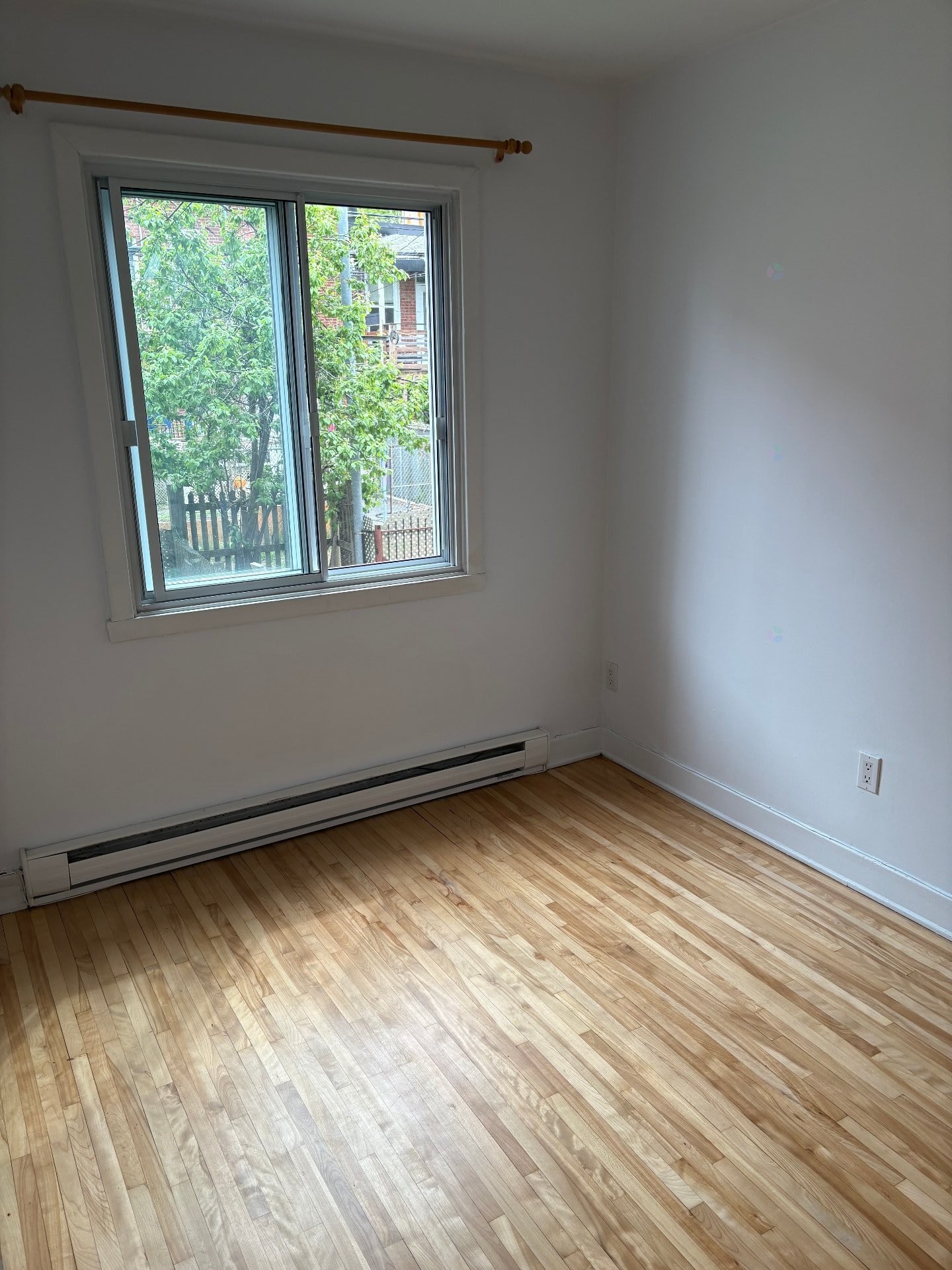 Master Bedroom - 2-7728 Av. De L'Épée, Montréal (Villeray/Saint-Michel/Parc-Extension), QC - Indoor Photo Showing Other Room