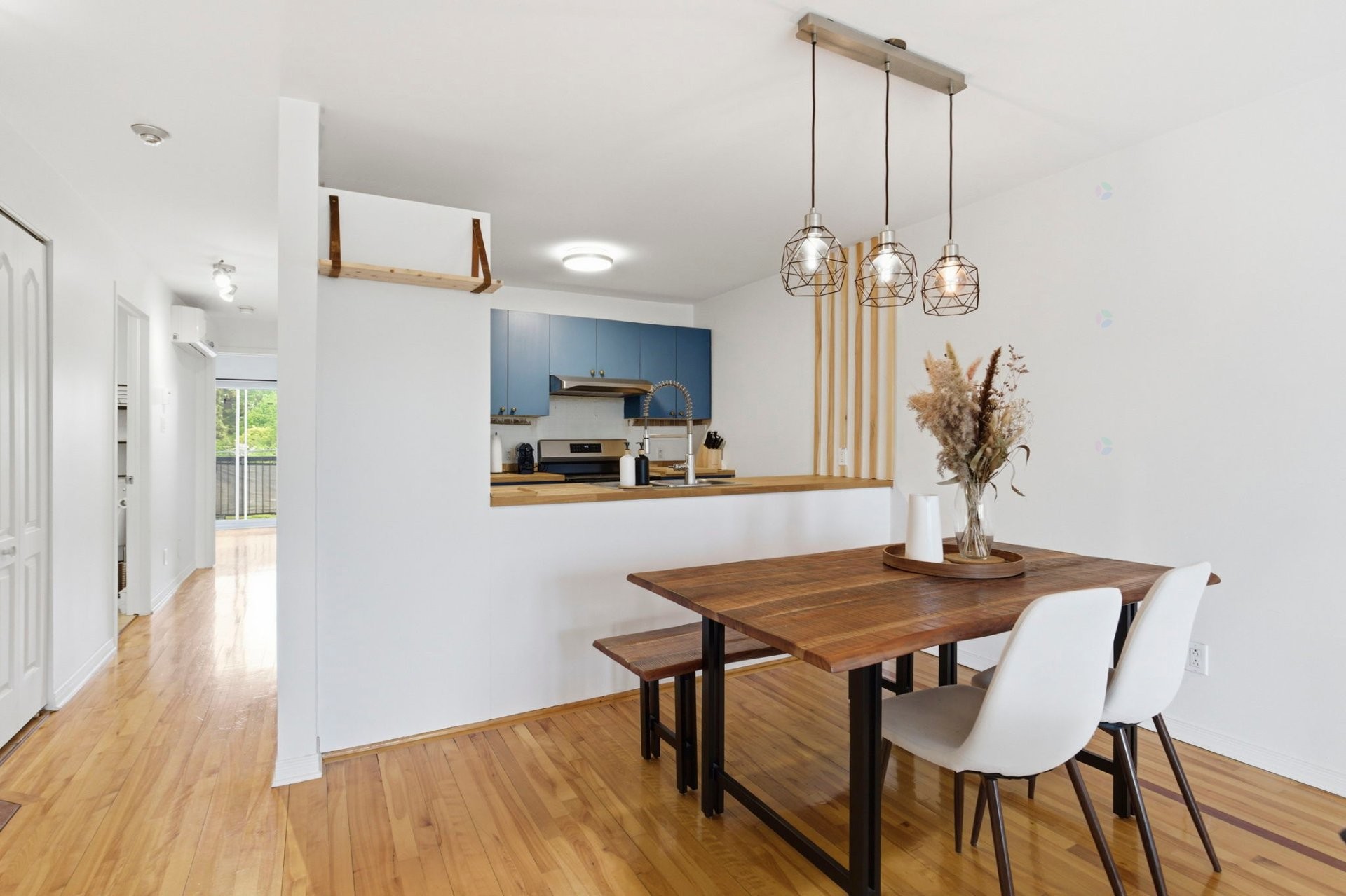Dining Room - 5-1310 Rue Jarry E., Montréal (Villeray/Saint-Michel/Parc-Extension), QC - Indoor Photo Showing Dining Room