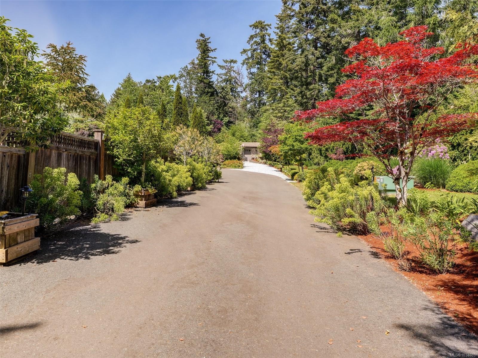 596 Towner Rd, North Saanich, BC
