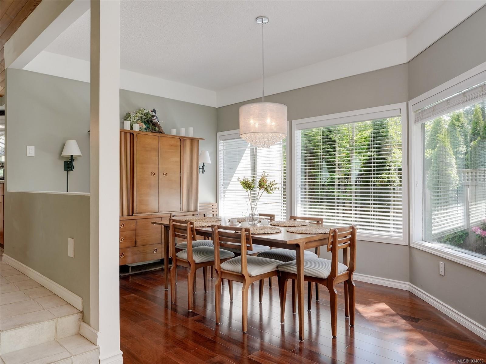 596 Towner Rd, North Saanich, BC
