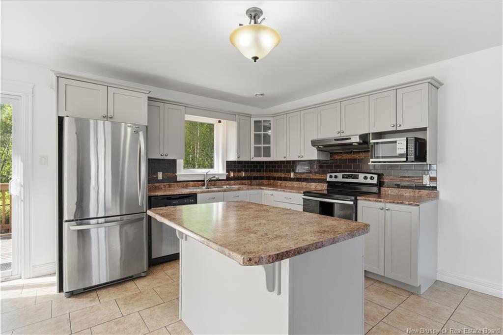 899 Bernard St, Dieppe, NB