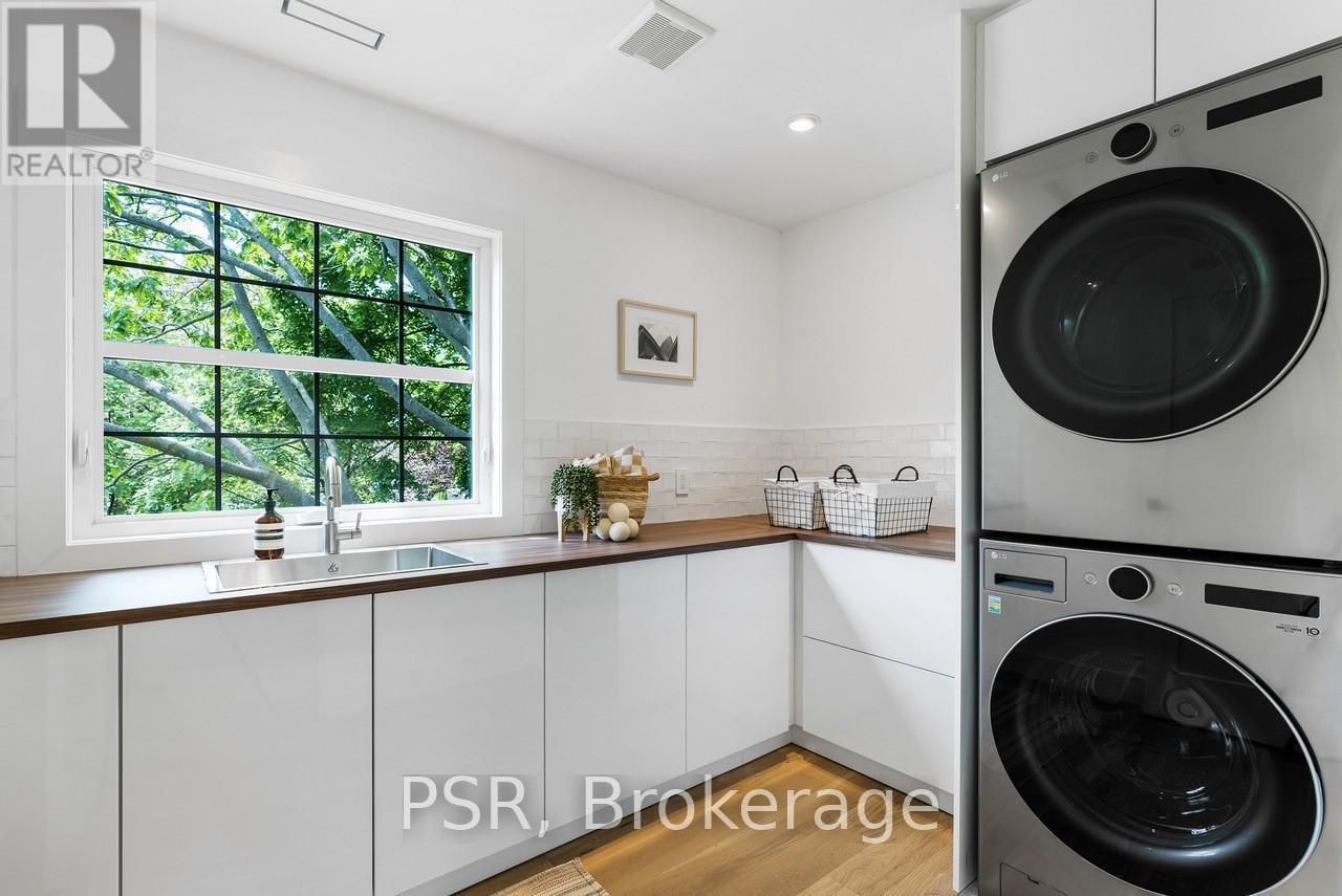 2084 Tolman Road, Mississauga, ON - Indoor Photo Showing Laundry Room