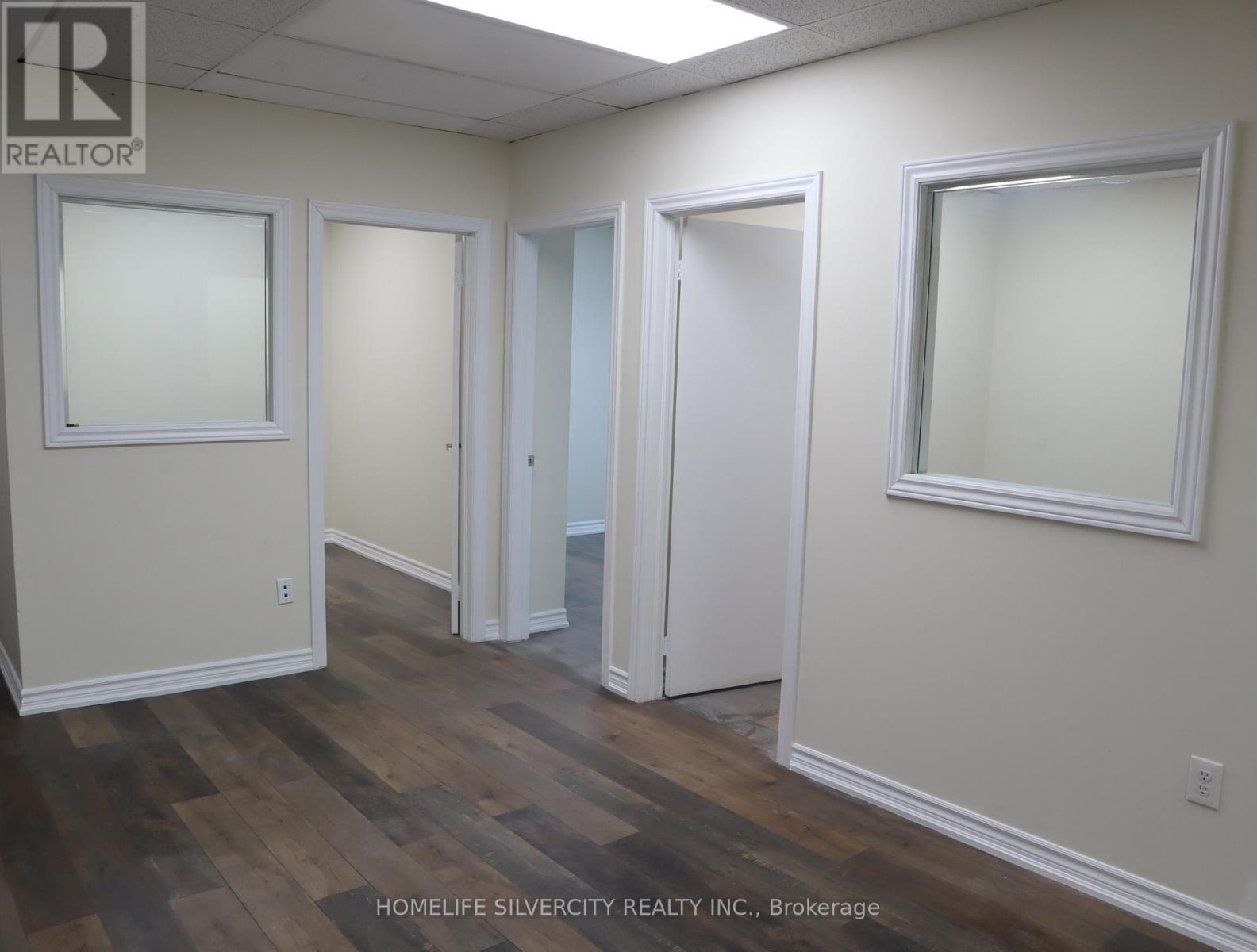 7461 Pacific Circle, Mississauga, ON