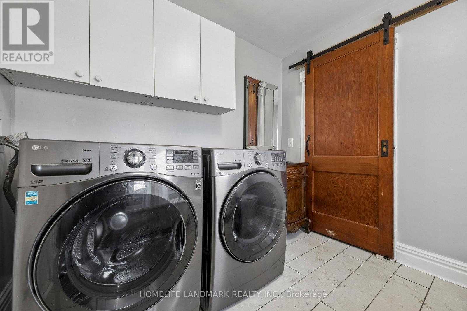 457 Bolivar Street, Peterborough, ON - Indoor Photo Showing Laundry Room