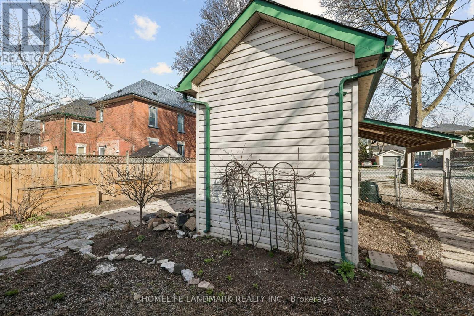 457 Bolivar Street, Peterborough, ON - Outdoor