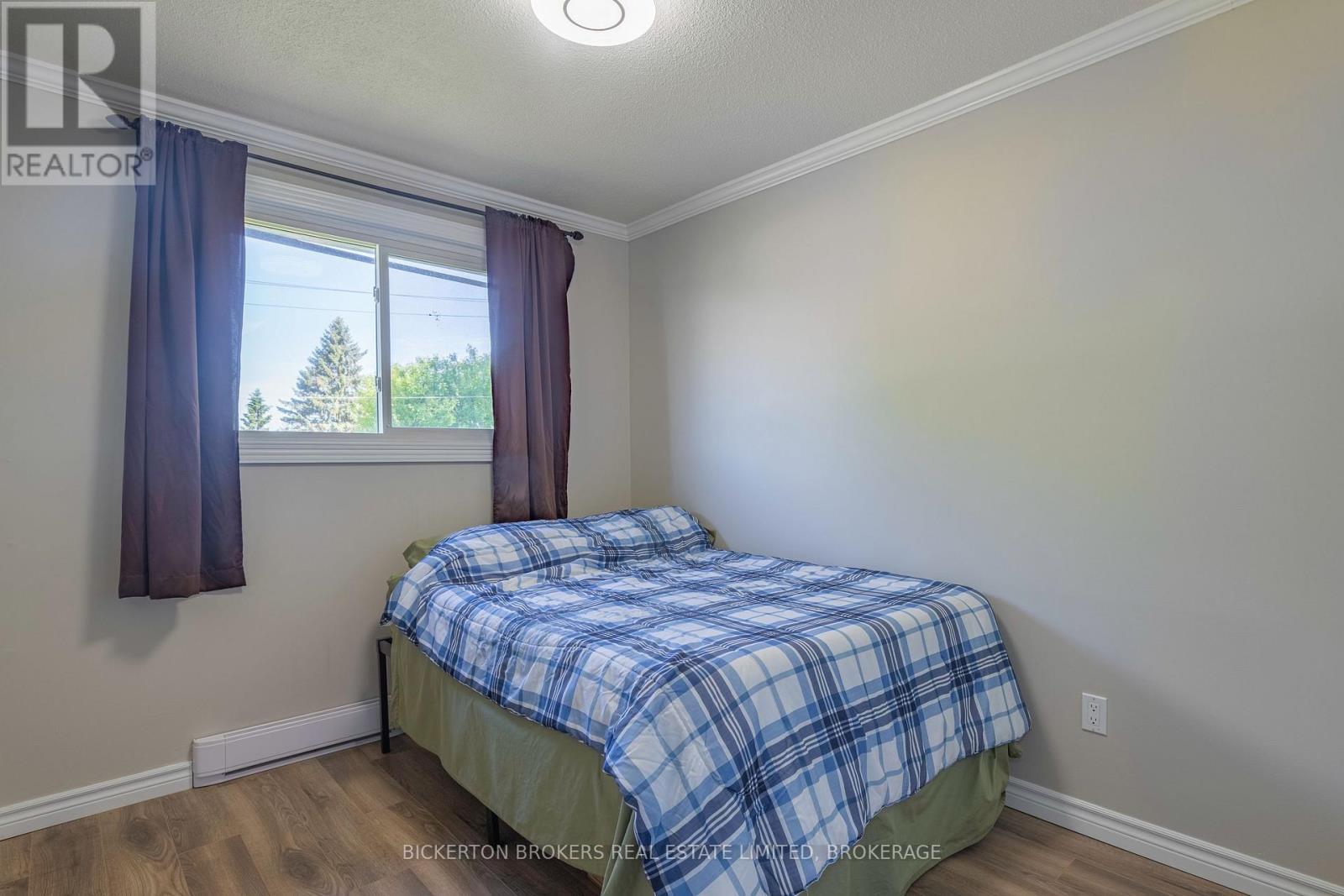 11 - 316 Forsyth Street, Gananoque, ON - Indoor Photo Showing Bedroom