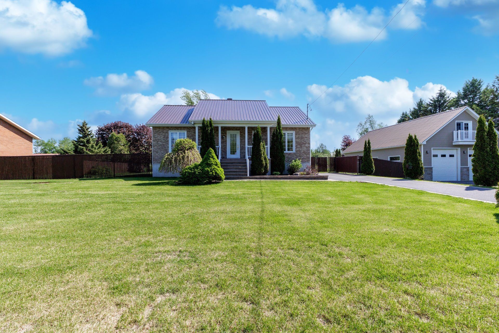 Front of Structure - 2895 Rue Ste-Anne, Sainte-Justine-De-Newton, QC - Outdoor