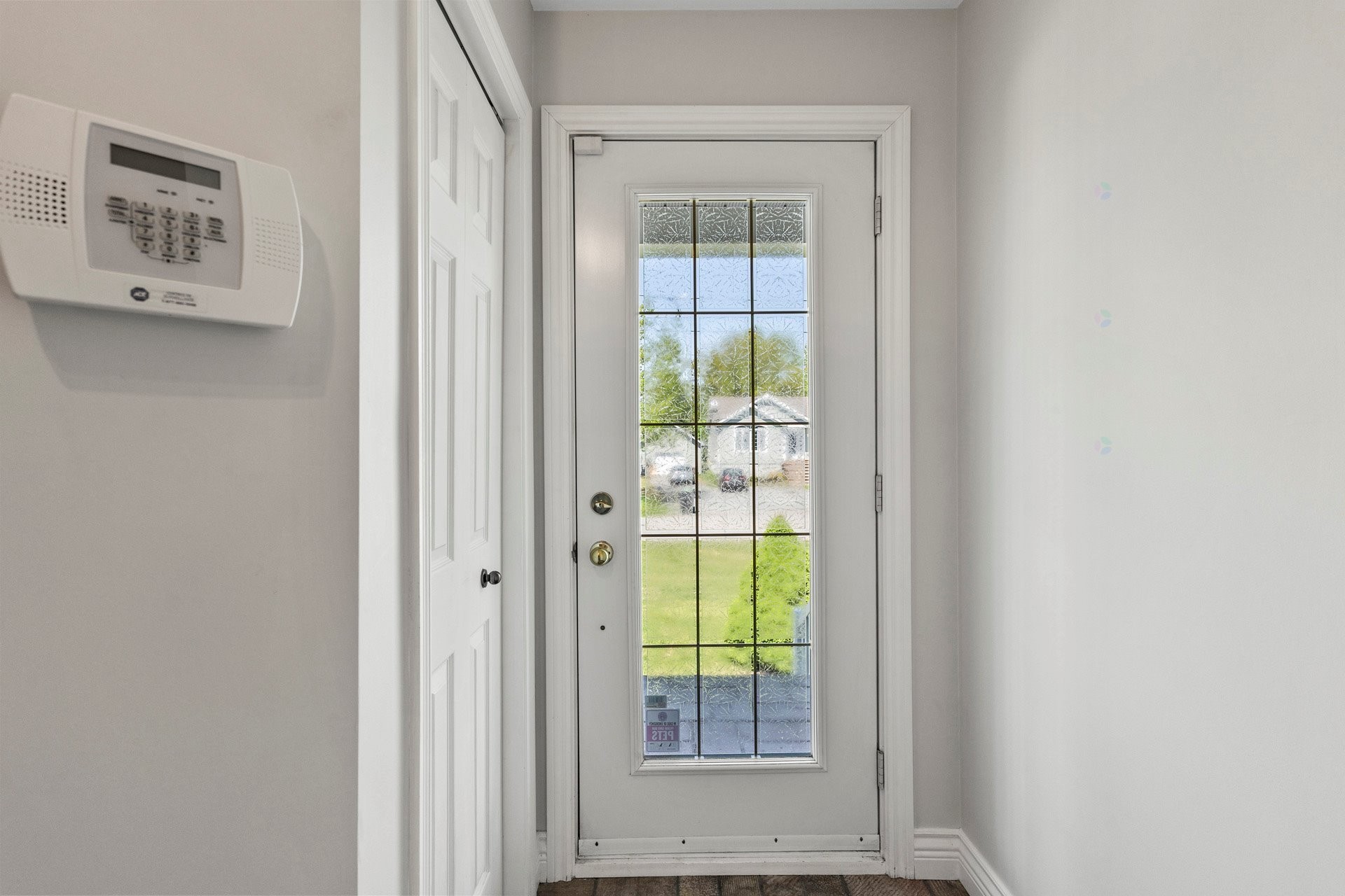 Mud Room - 2895 Rue Ste-Anne, Sainte-Justine-De-Newton, QC - Indoor Photo Showing Other Room