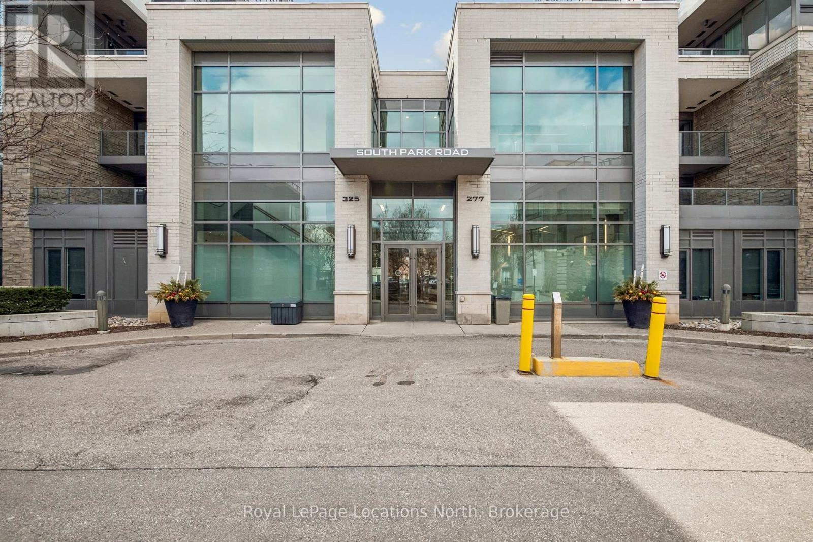 810 - 277 South Park Road, Markham (Commerce Valley), ON - Outdoor With Balcony