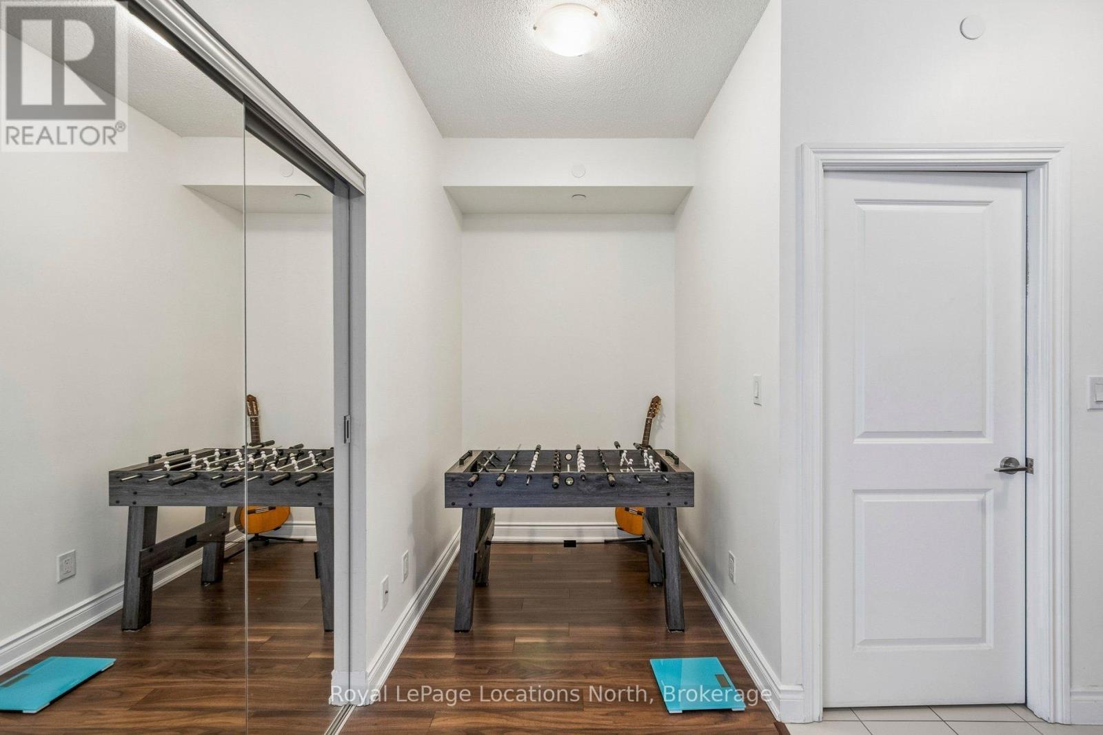 810 - 277 South Park Road, Markham (Commerce Valley), ON - Indoor Photo Showing Other Room