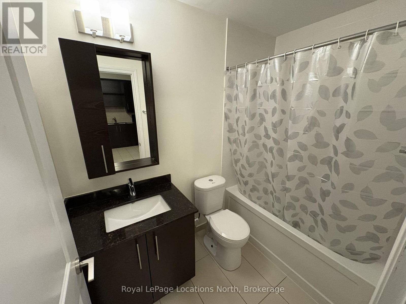 810 - 277 South Park Road, Markham (Commerce Valley), ON - Indoor Photo Showing Bathroom