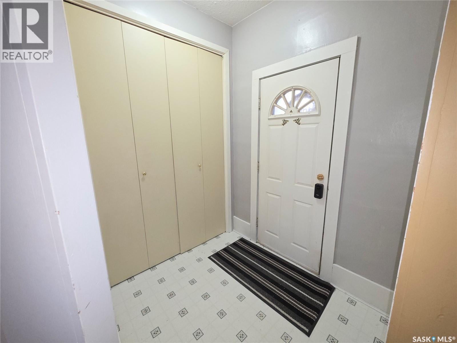 235 2Nd Avenue E, Unity, SK