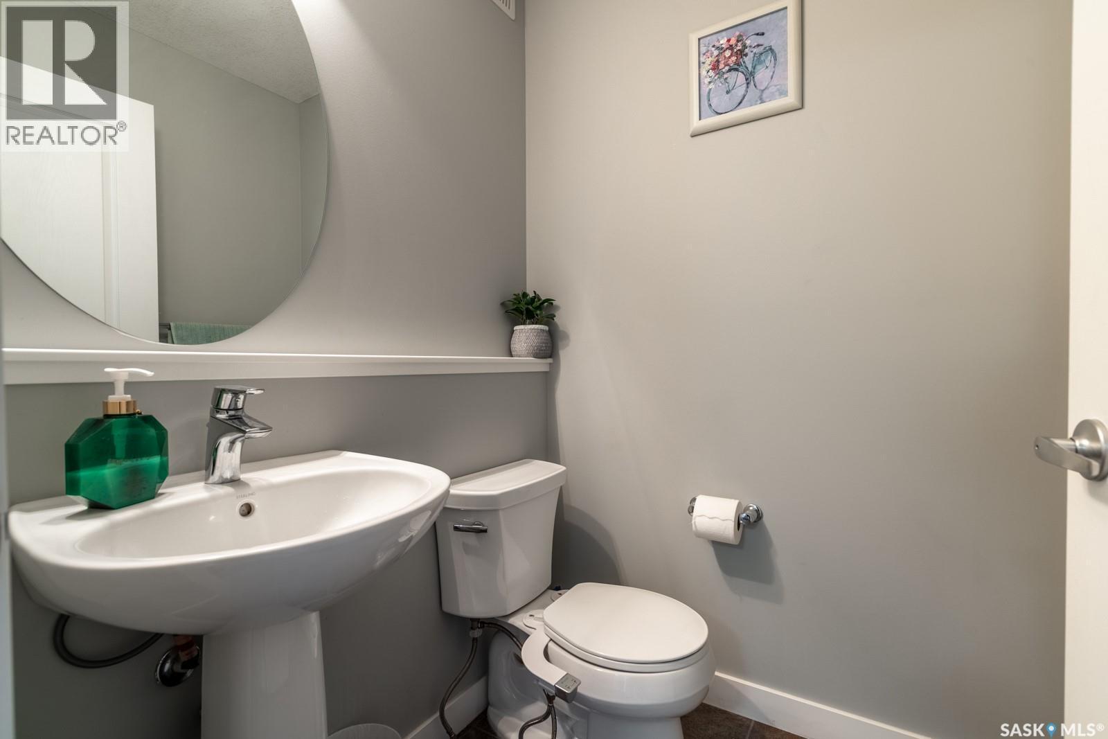 4510 Green Poplar Lane E, Regina, SK - Indoor Photo Showing Bathroom