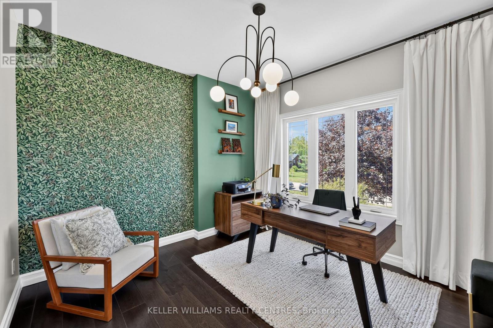 50 Glenhuron Drive, Springwater, ON - Indoor Photo Showing Office