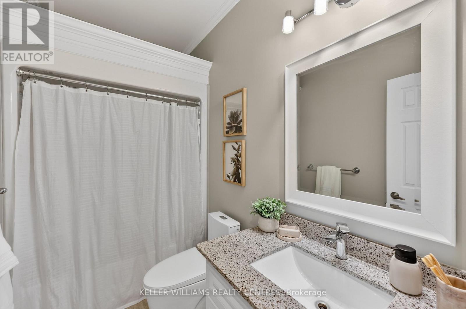 50 Glenhuron Drive, Springwater, ON - Indoor Photo Showing Bathroom