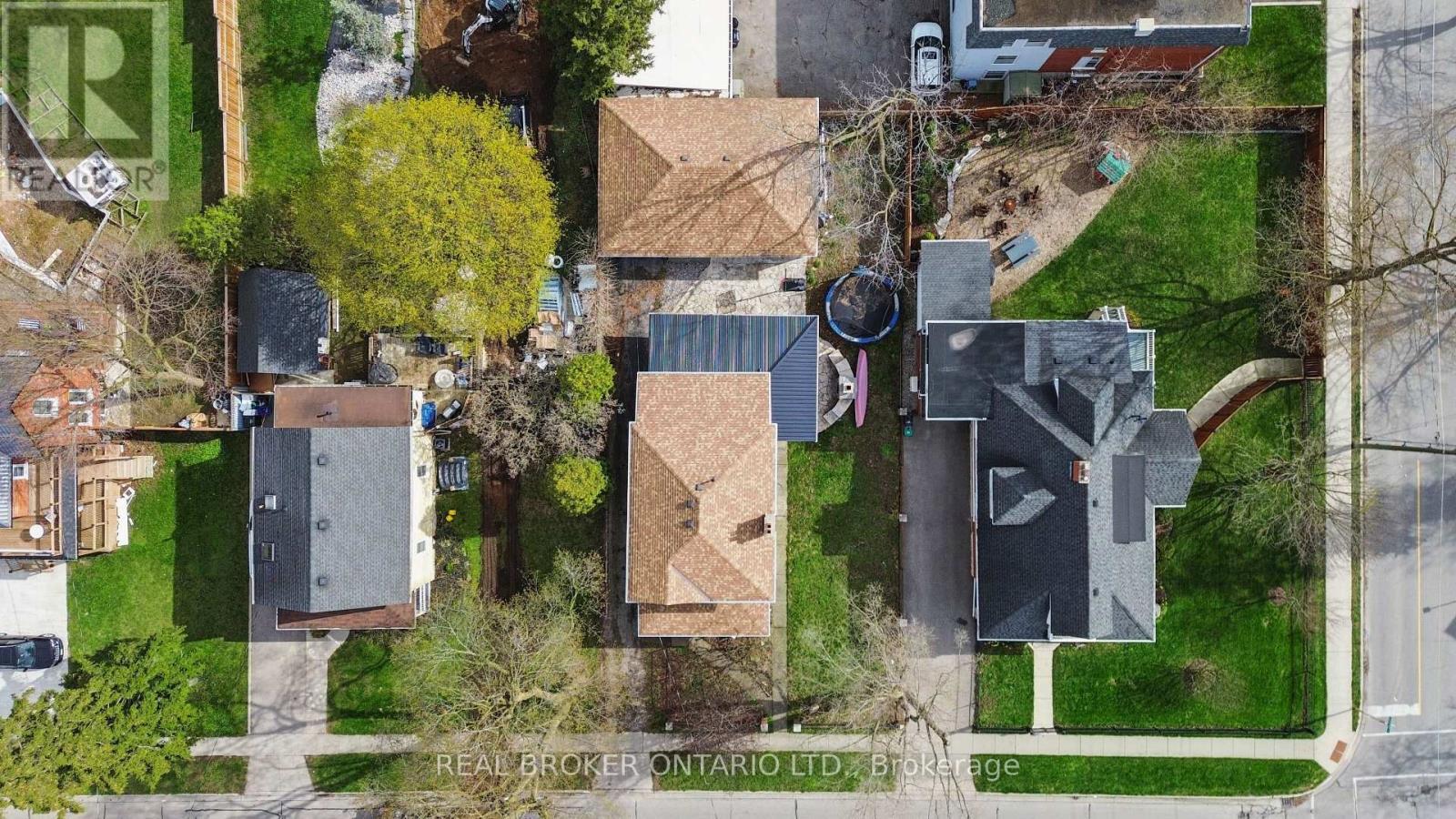 855 Hamilton Street, Cambridge, ON - Outdoor