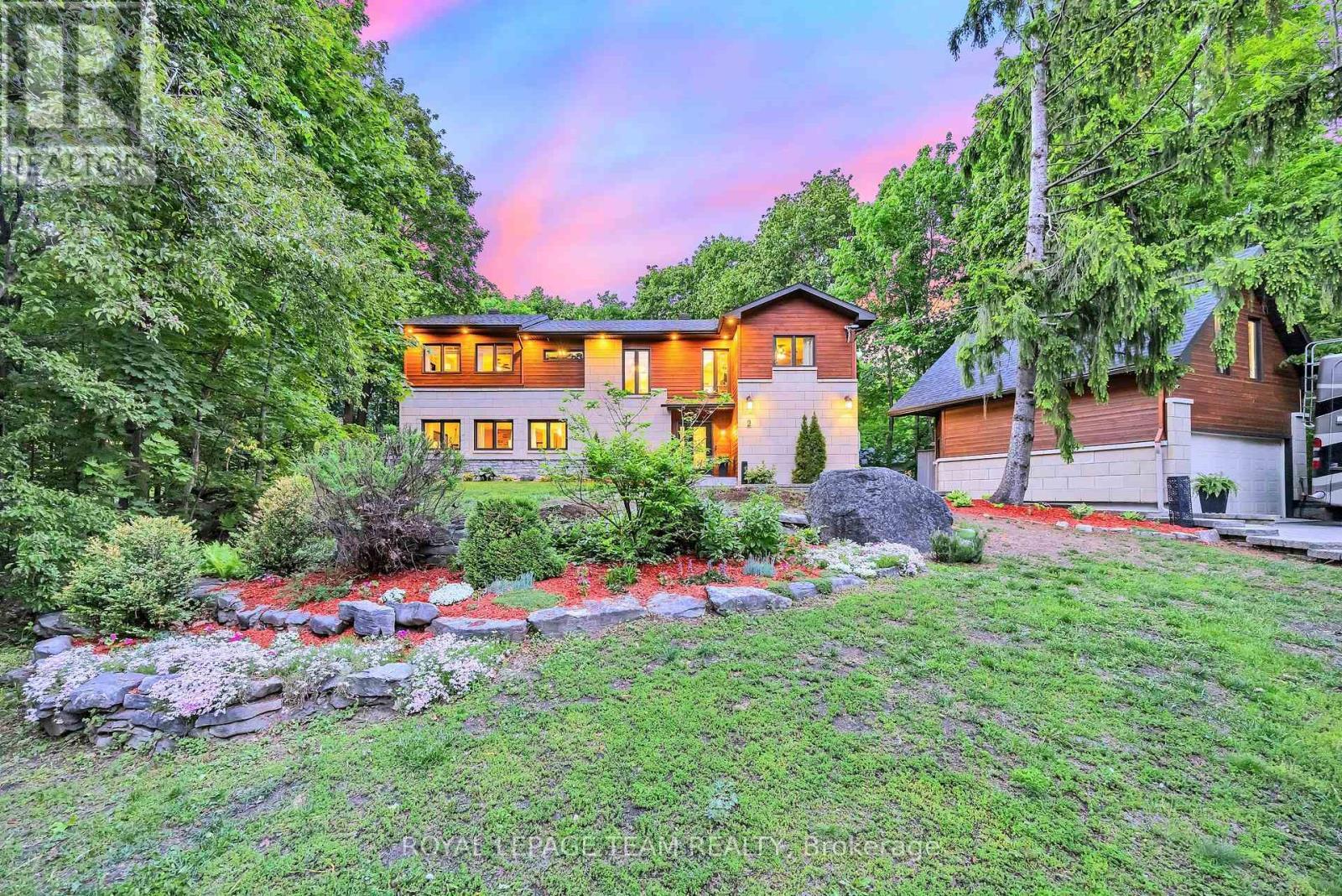 2 Fairhaven Way, Ottawa, ON - Outdoor
