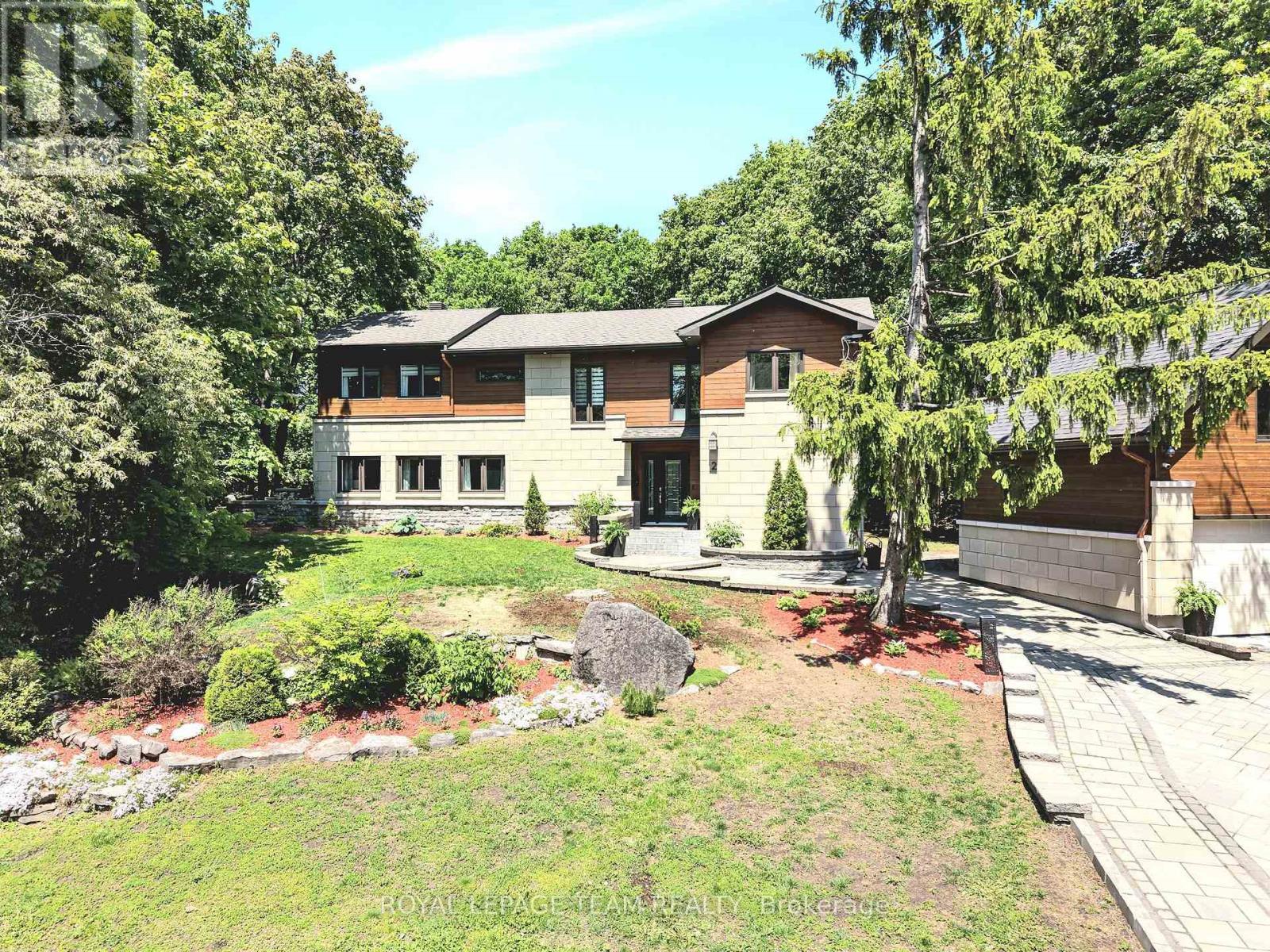 2 Fairhaven Way, Ottawa, ON - Outdoor