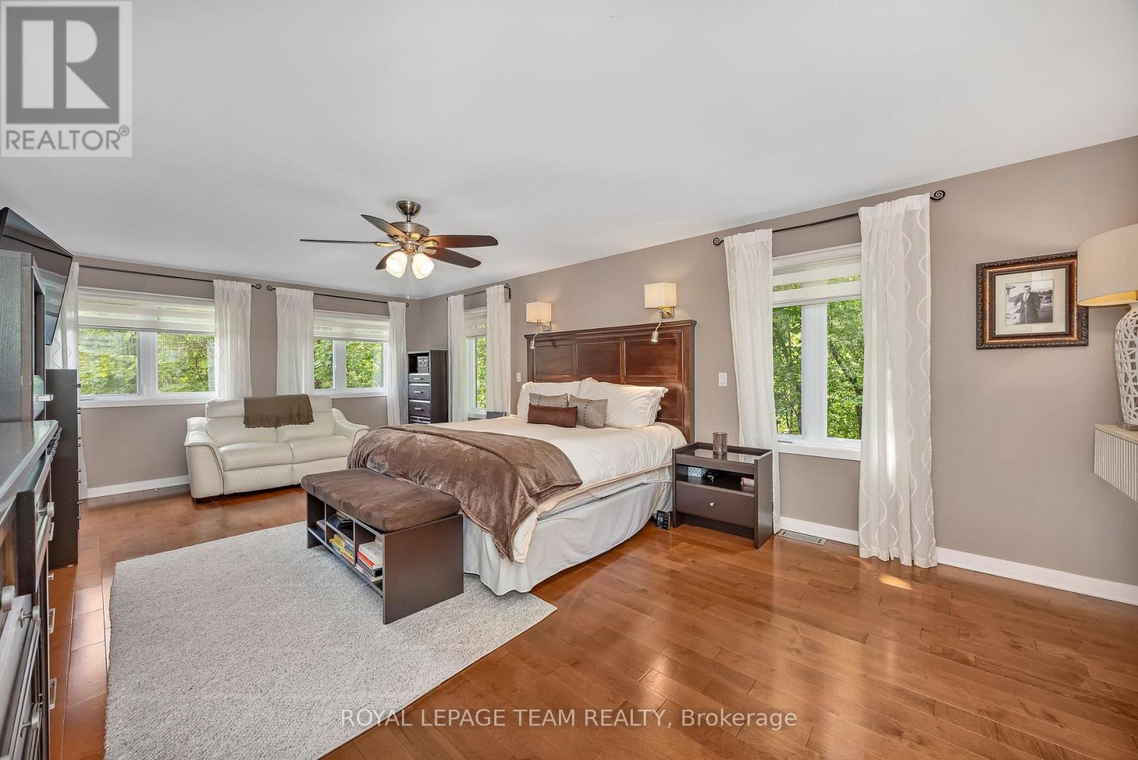 2 Fairhaven Way, Ottawa, ON - Indoor Photo Showing Bedroom