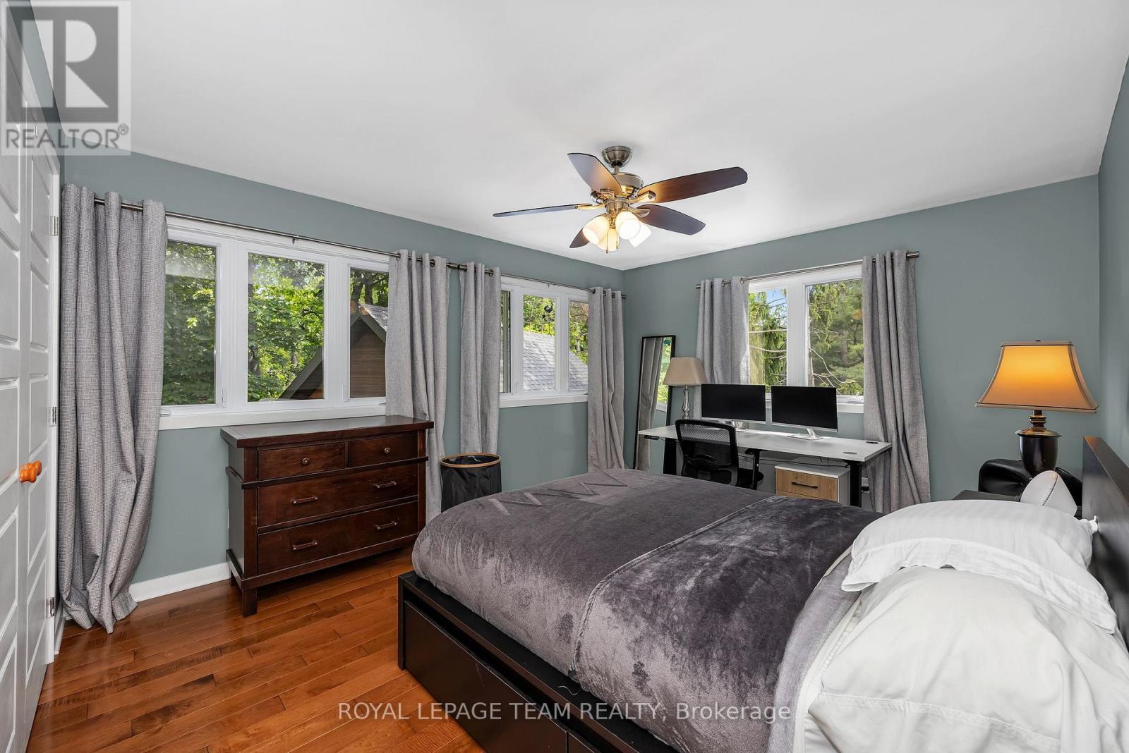 2 Fairhaven Way, Ottawa, ON - Indoor Photo Showing Bedroom