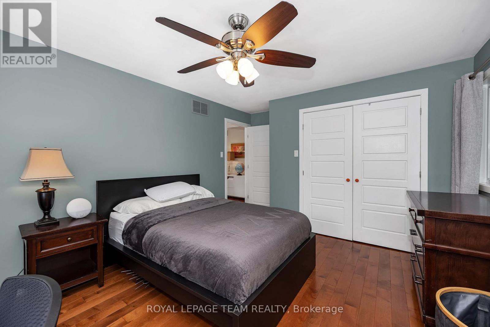 2 Fairhaven Way, Ottawa, ON - Indoor Photo Showing Bedroom