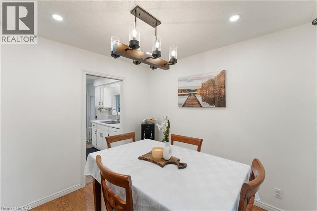 32 Donly Drive N, Simcoe, ON - Indoor Photo Showing Dining Room